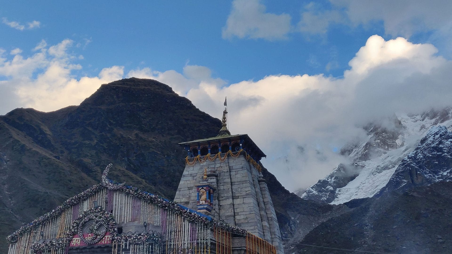 Morning View of Kedarnath Temple