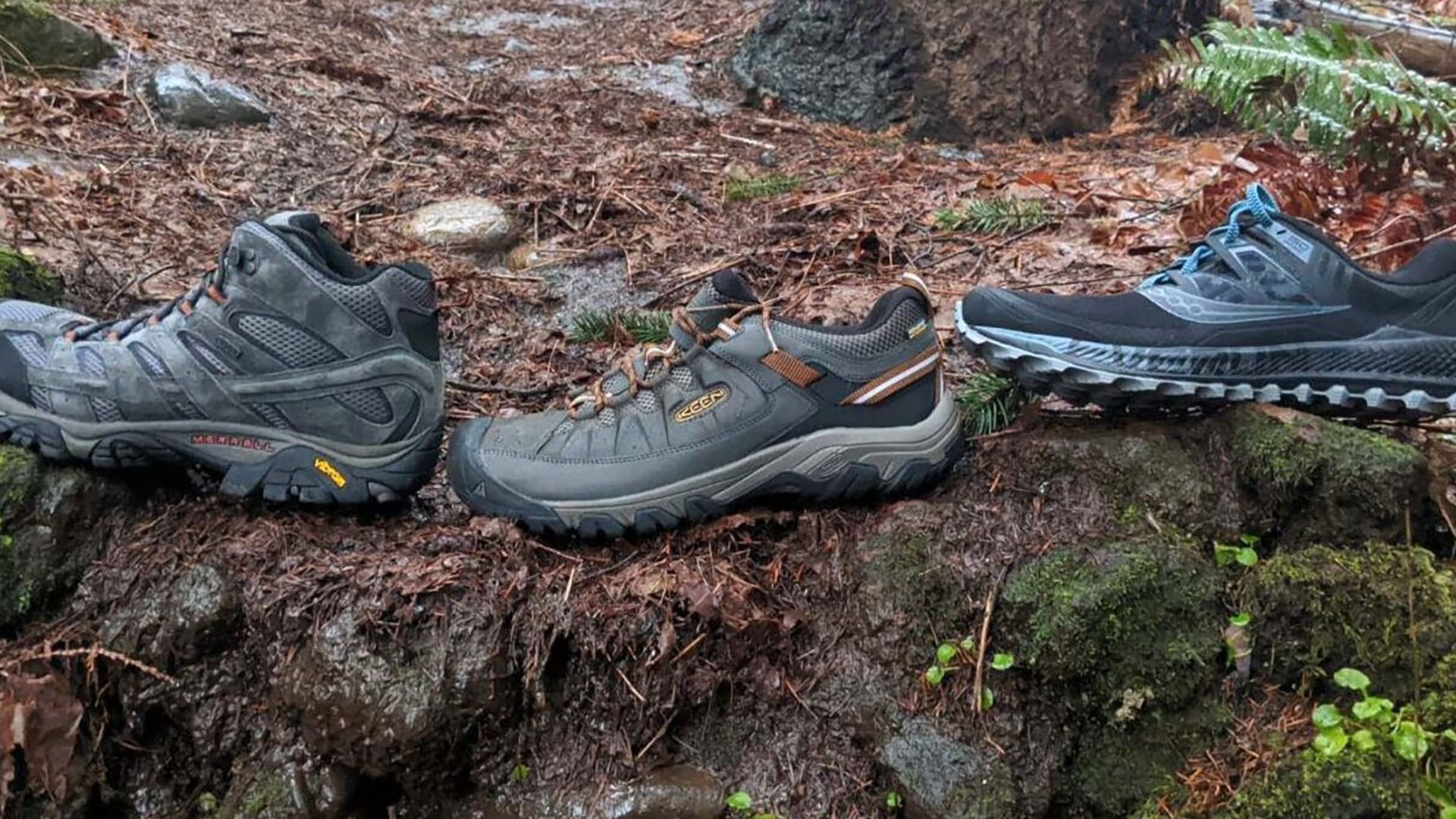 Trekking Shoes